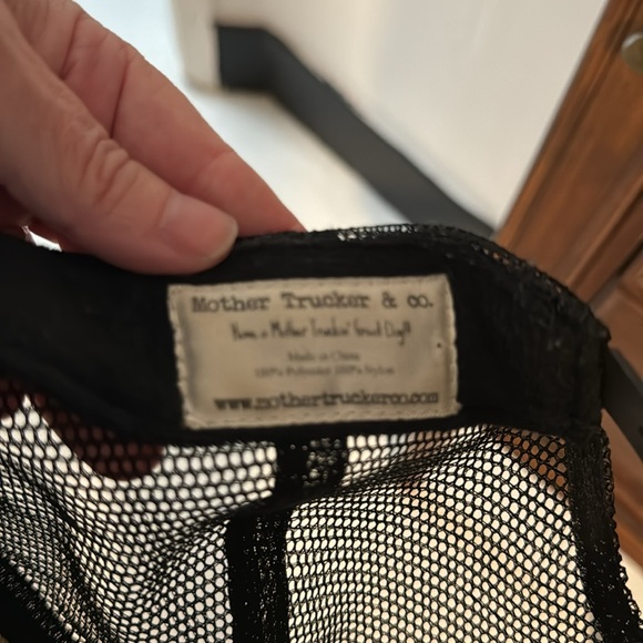 Grateful  Mother Trucker Hat, Mesh Buckle Snapback, black - Picture 4 of 4